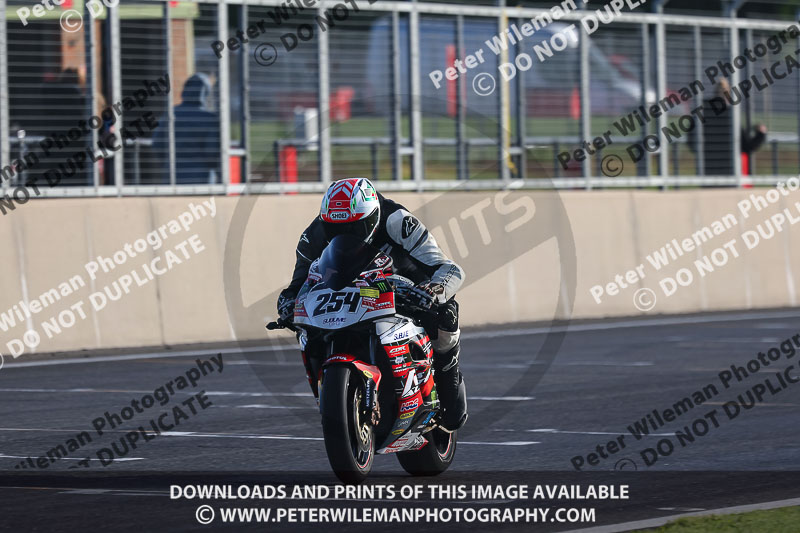 enduro digital images;event digital images;eventdigitalimages;no limits trackdays;peter wileman photography;racing digital images;snetterton;snetterton no limits trackday;snetterton photographs;snetterton trackday photographs;trackday digital images;trackday photos